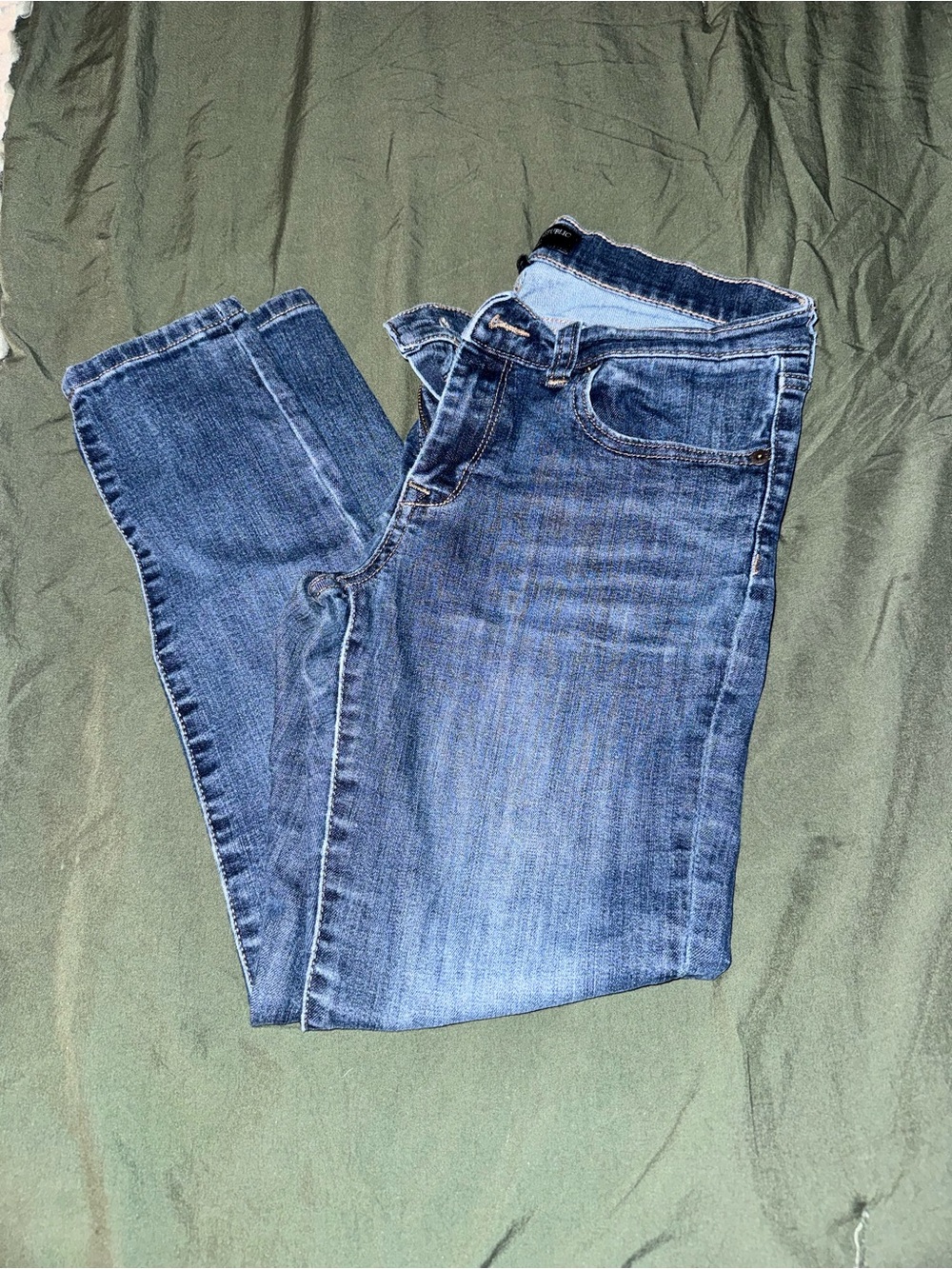 Banana Republic Women's Skinny Jeans in Blue Wash